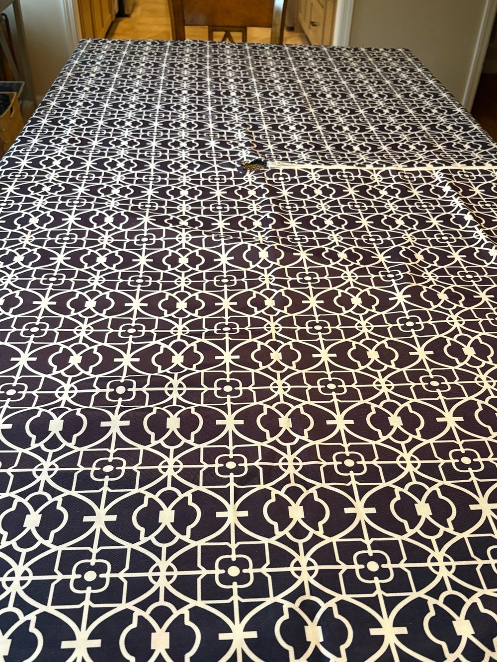 Outdoor  Dining Navy and White Geometric Tablecloth